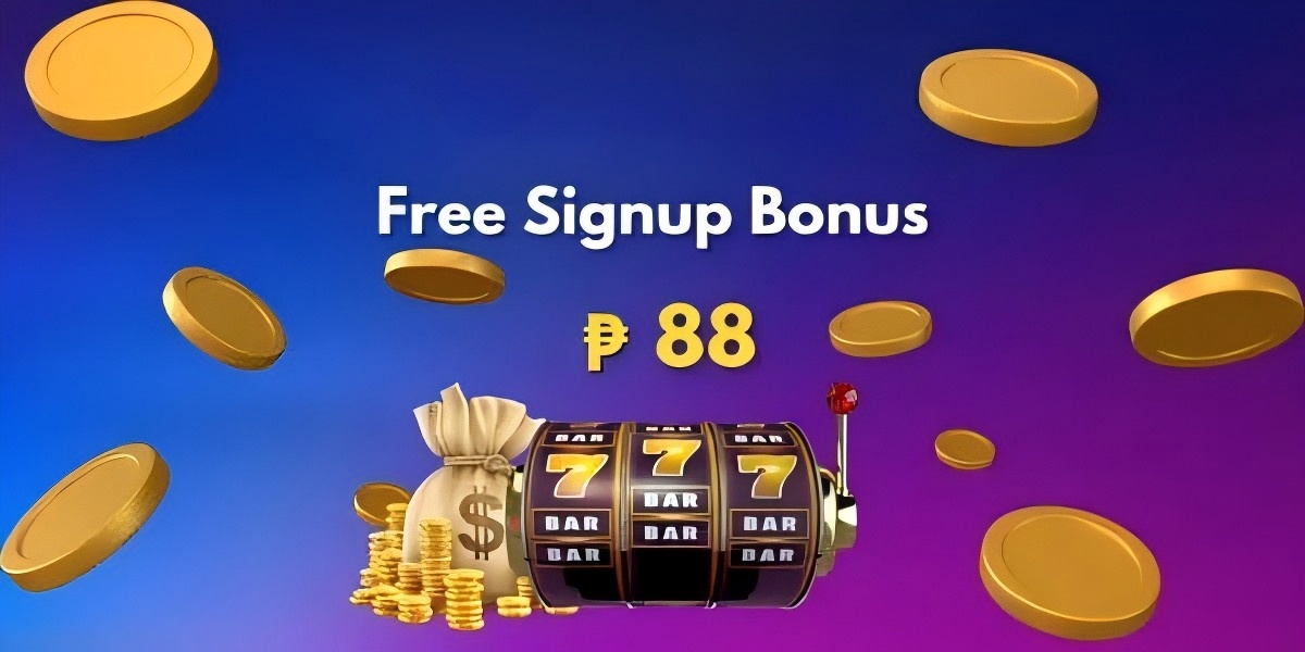 Free signup bonus banner with gold coins and a triple-seven slot machine